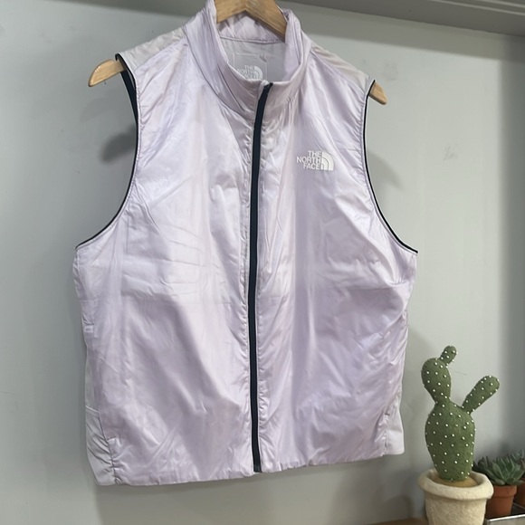 The North Face Women's Warn Insulated Vest, Size XL, NWT - Picture 2 of 10